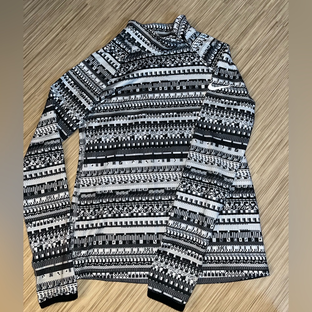 Girls Nike Dry Fit Top